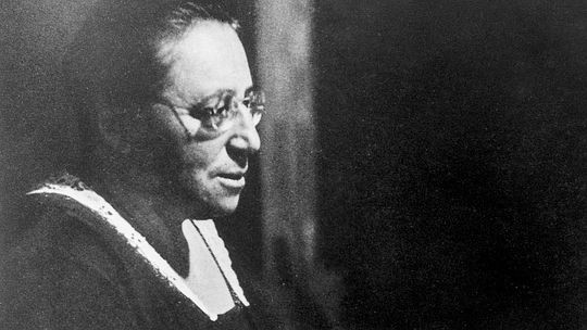 Emmy Noether: la madre del Álgebra moderna